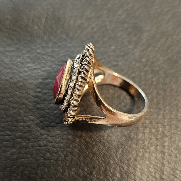 Ring - Picture 7 of 9